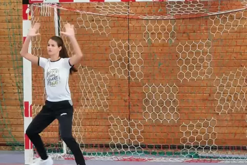 Spielt seit 2012 Handball, steht aber erst in der zweiten Saison im Tor: Hannah Allgaier. 