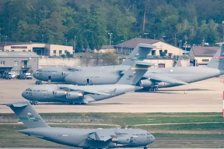 Ramstein Air Base: größter US-Luftwaffenstützpunkt außerhalb der Vereinigten Staaten. 