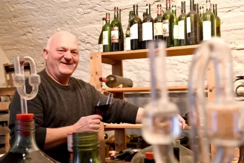 „Am Ende ist es immer der Faktor Zeit“, sagt Martin Darting über die Weinbereitung. 