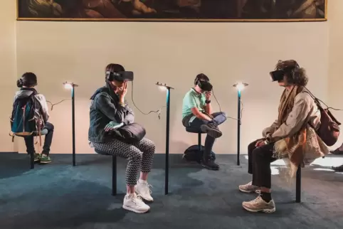 Im Museum kann virtuelles Abtauchen erhellend sein. Aber wie viel VR und AR wollen wir permanent in unseren Alltag integrieren? 