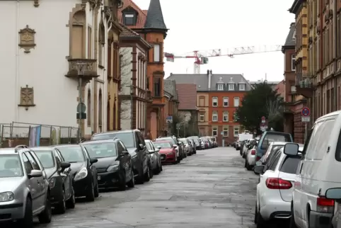 In der Glacisstraße könnte fast die Hälfte der 128 Parkplätze wegfallen. 