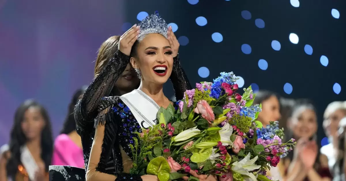The American was crowned as the new “Miss Universe”.