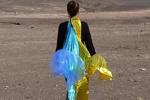 Judith Boy findet Inspiration in den Vulkanlandschaften Siziliens. 