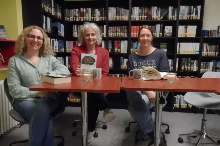 Das Leitungsteam der Bücherei St. Valentin: Beatrice Schiller, Claudia Badung, Nicole Junk (von links). 