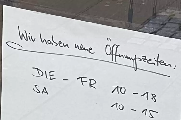 Mit Aush&auml;ngen wird auf Ver&auml;nderungen hingewiesen. 