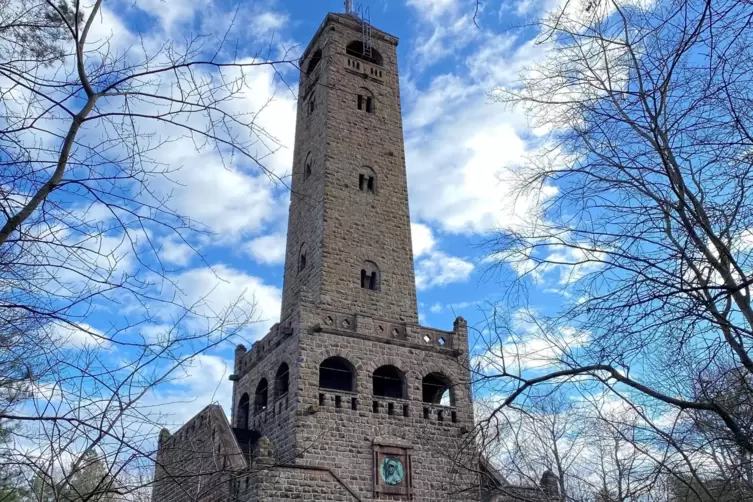 Trutzig: der 1902/03 errichtete Bismarckturm.