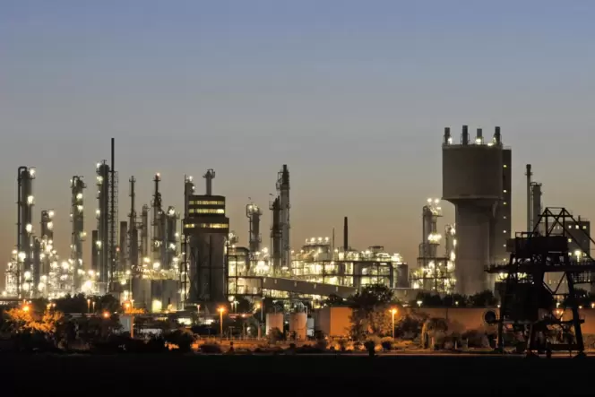 Die BASF beschäftigt am Standort Ludwigshafen mehr als 39.000 Menschen. Die BASF beschäftigt am Standort Ludwigshafen mehr als 39.000 Menschen.