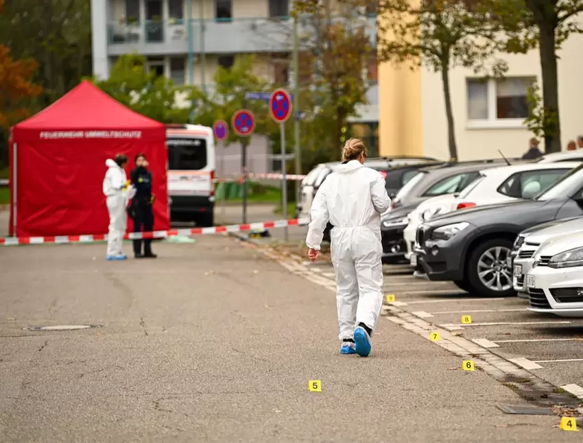 Spurensicherung an einem der beiden Tatorte in Oggersheim am 18. Oktober.