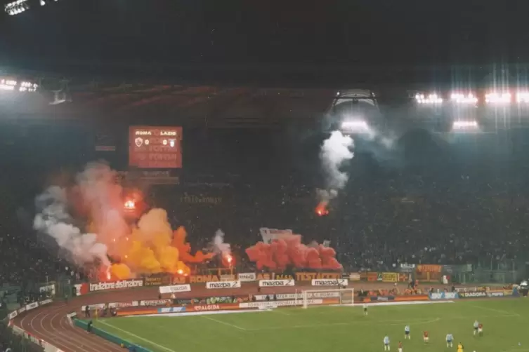  2003: das hitzige r&ouml;mische Derby AS gegen Lazio. 