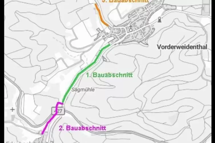 Mit Baumf&auml;llarbeiten wird der Radwegebau beginnen. 