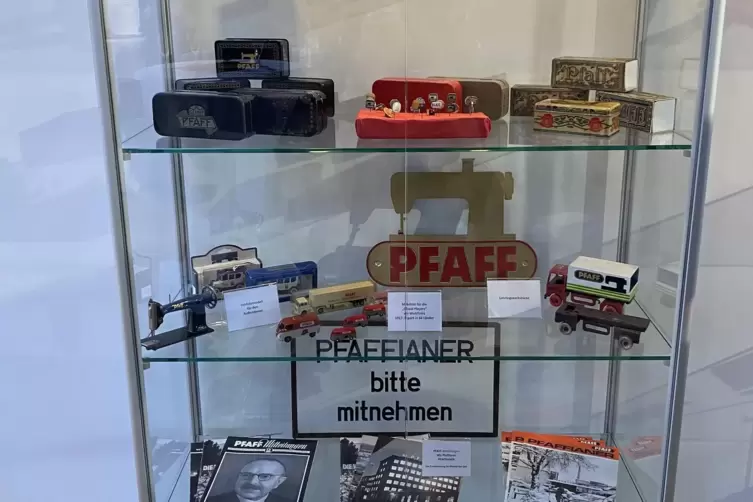In den Vitrinen gibt es viel zu sehen. 