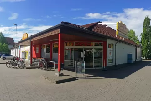 Die Rödersheim-Gronauer werden wegen der Umbauarbeiten ein halbes Jahr ohne einen Supermarkt im Ort auskommen müssen. 