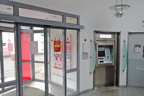 Vor allem Terminals mit Geldautomaten, wie hier in Jägersburg, sollen laut Katrin Lauer erhalten bleiben.