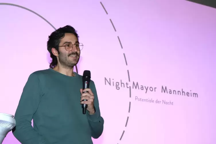 Robert Gaa ist seit August 2020 Nachtb&uuml;rgermeister in Mannheim. Er nennt sich Night Mayor. 
