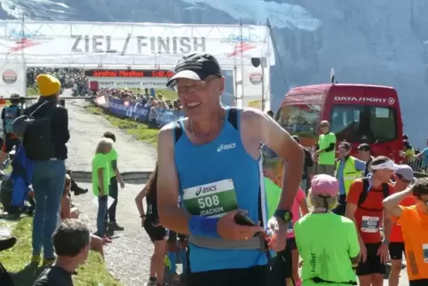 Flache Strecken sind nicht Joachim Weingarts Metier. Am liebsten nimmt er an Bergläufen teil, auch ein Marathon in den Schweizer