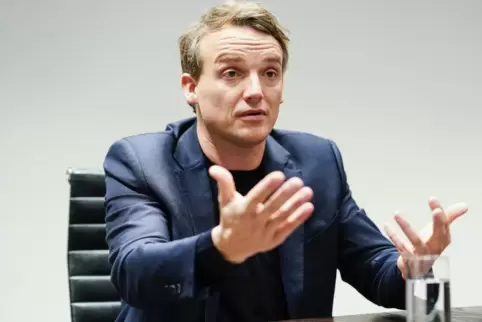 Will in Deutschland 200 Stellen abbauen: SAP-Vorstandssprecher Christian Klein (42), hier am Donnerstag in Walldorf.