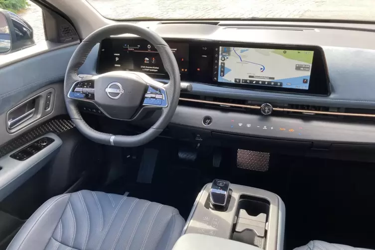 Einfallsreich gestaltetes Cockpit. 