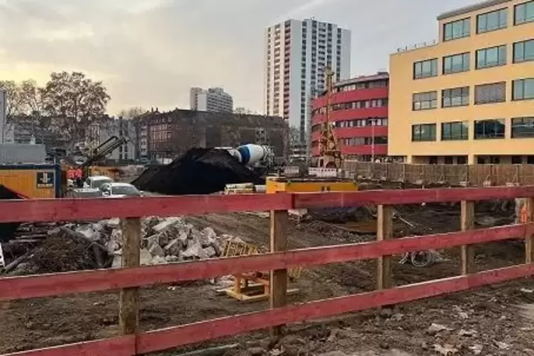 Die Bauarbeiten am Lusanum laufen. 