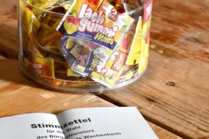 Impressionen aus einem Gönnheimer Wahllokal. 