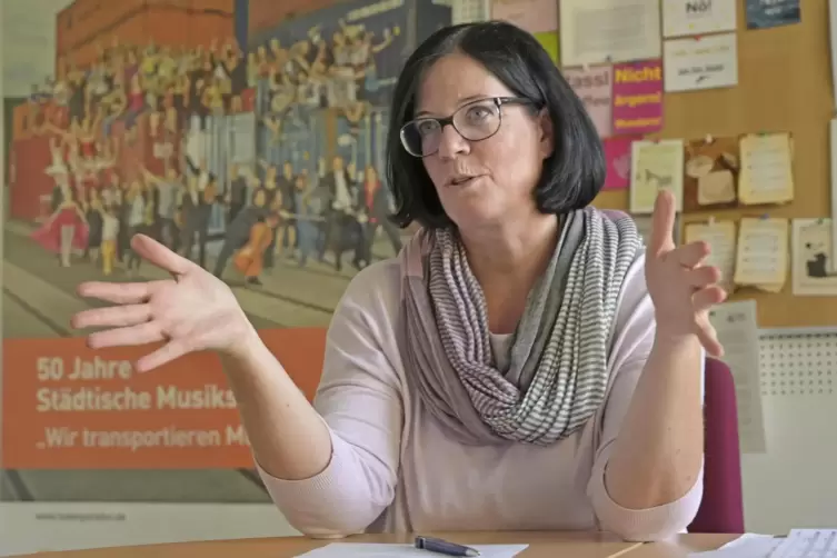 Angela Bauer leitet die St&auml;dtische Musikschule Ludwigshafen.