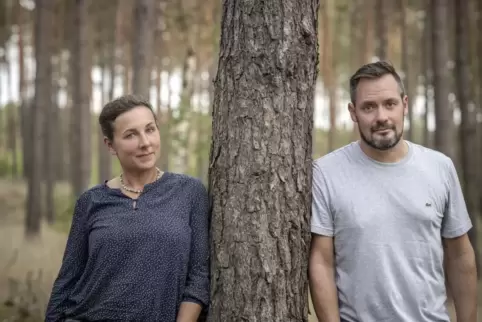 Theresa und Stefan: Juli Zeh und Simon Orban haben sozusagen den Briefroman des 21. Jahrhunderts verfasst.