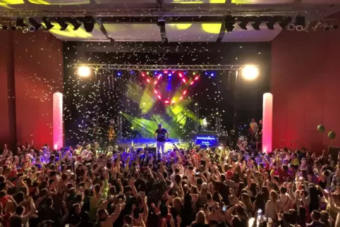 Die Rosenmontagsparty in der Wörther Festhalle war das letzte große Faschingsevent, das Kevin Werling organisiert hat.