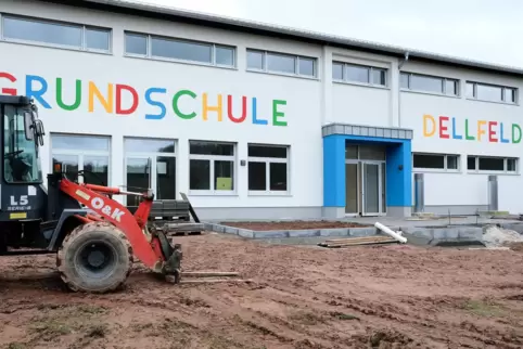 Die Grundschule wurde generalsaniert. Die Grundschule wurde generalsaniert.