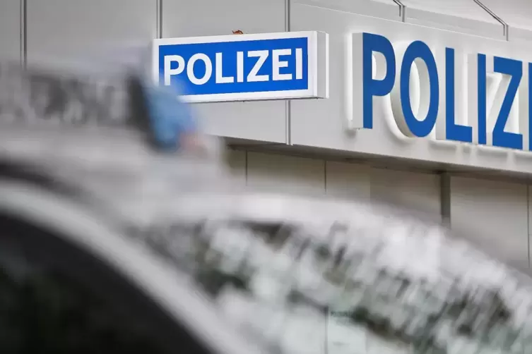 Die Polizei sucht Zeugen in Otterbach. 