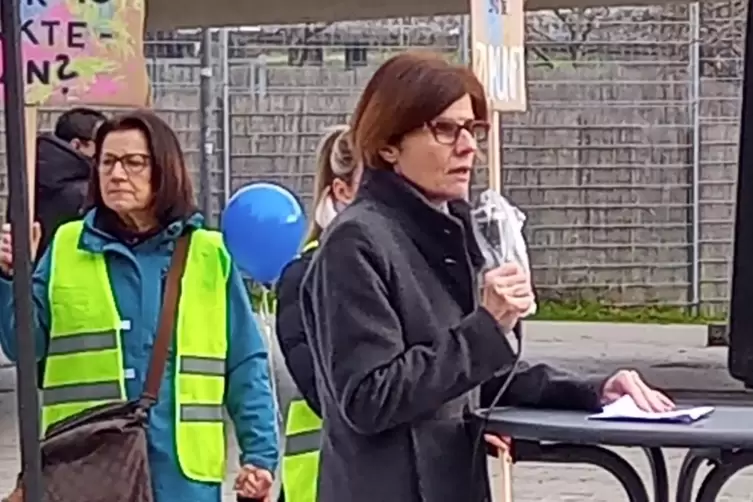 Stellte sich der Kritik: Dezernentin Cornelia Reifenberg. 