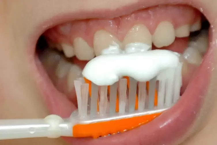 Aufklärung über Zahnhygiene beginnt schon im frühen Kindesalter. 