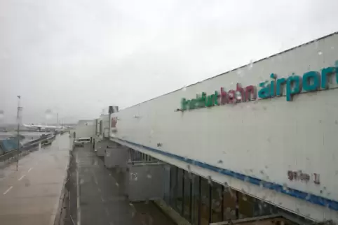 Steht vor dem Verkauf: der Flughafen Hahn.