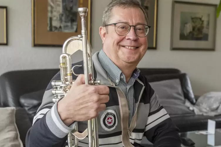 Wolfgang Conrad, Dirigent des Musikvereins Nanzdietschweiler, wird sich künftig nur noch als Trompeter betätigen. 