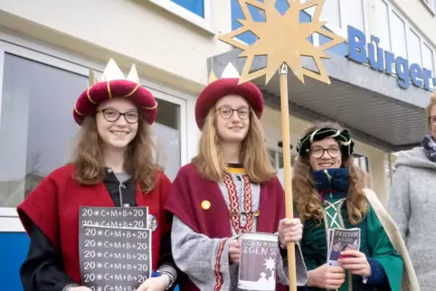 Die Sternsinger der Pfarrei Heiliger Christophorus, Schönenberg-Kübelberg baten 2020 in Unternehmen, Kindergärten und der Verwal