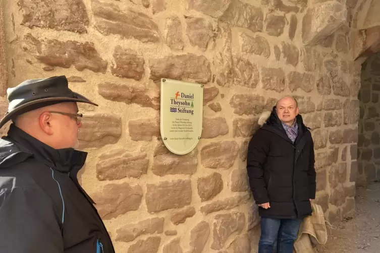 Die Daniel-Theysohn-Stiftung habe die Sanierung der Burgruine Drachenfels erst erm&ouml;glicht, sagt Ortsb&uuml;rgermeister Christof M&uuml;lle