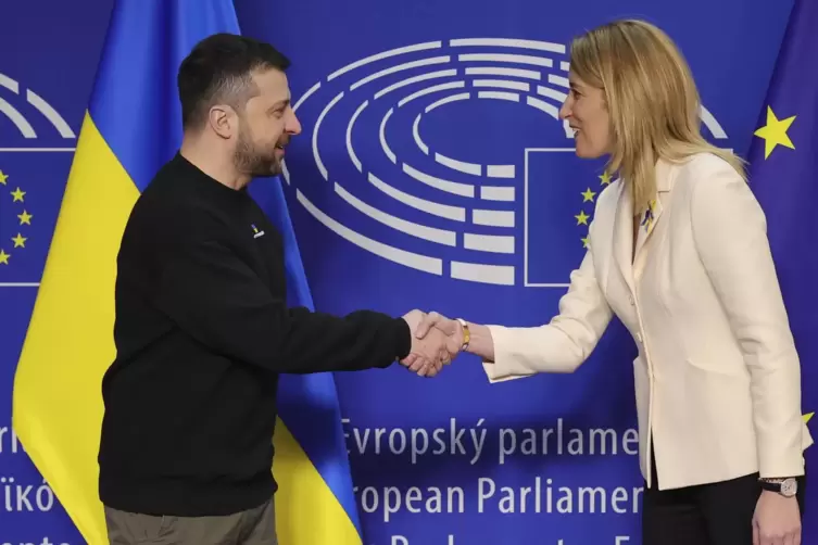 EU-Parlamentspräsidentin Roberta Metsola und Wolodymyr Selenskyj.