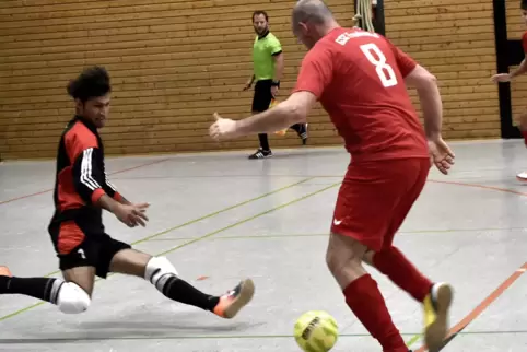 In vier Alterklassen trägt der Gehörlosen Sportclub am Samstag in Frankenthal deutsche Futsal-Meisterschaften aus.