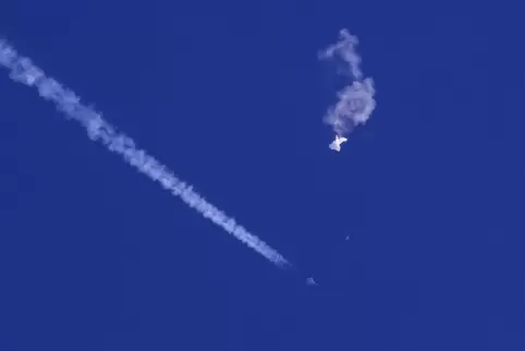 Chinessicher Ballon über den USA - nun wurde erneut ein Objekt über Alaska abgeschossen. 