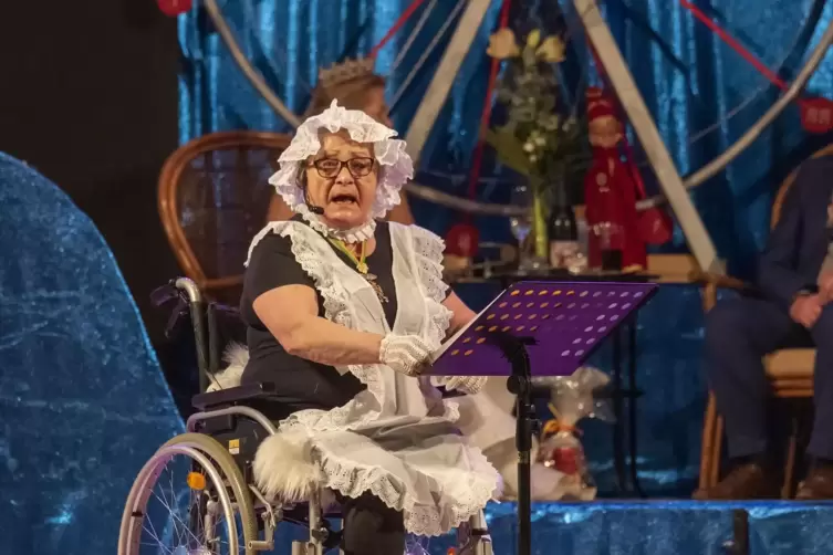 Anne hat in der B&uuml;tt einiges zu erz&auml;hlen. 