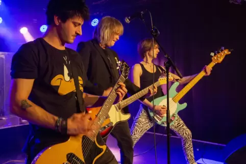 Starke Show: die Lokalmatadoren The Sexy Drugs. 