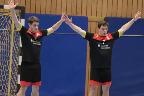 Wurden kurz gedeckt: Jens (links) und Dominik Schweizer