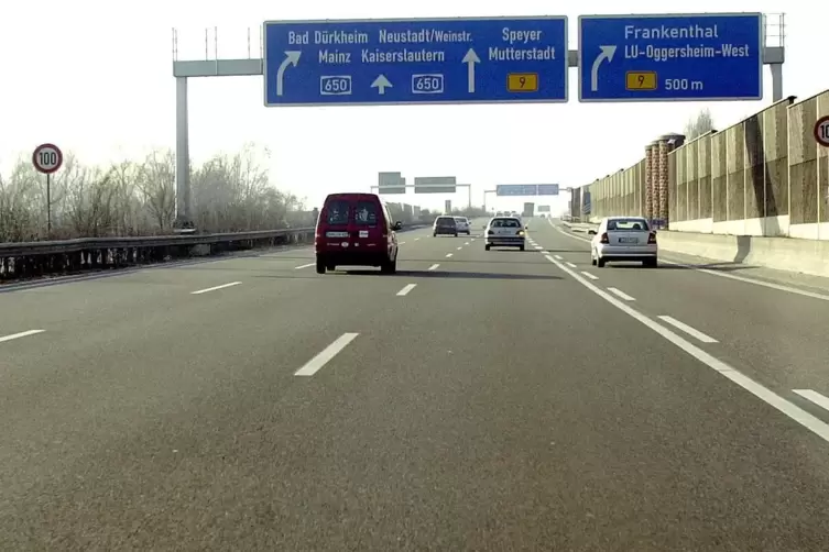 Die A650 wird bei Maxdorf in zwei Nächten von jeweils 20 bis 5 Uhr in beide Fahrtrichtungen gesperrt.
