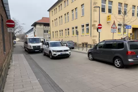 Jetzt wird der Sharan zum Falschfahrer. 