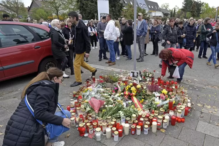 Die Anteilnahme in der Bev&ouml;lkerung nach der Bluttat vom 18. Oktober war gro&szlig;.