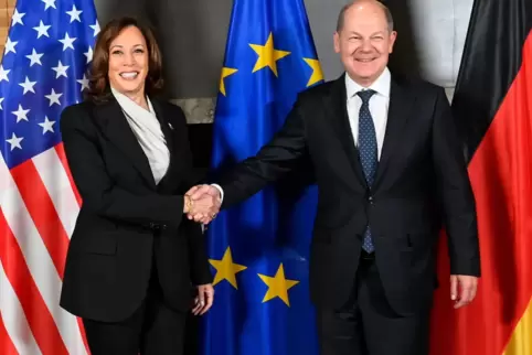 Vor ihrer Rede in München am Samstag traf US-Vizepräsidentin Harris am Freitag schon Bundeskanzler Scholz. 