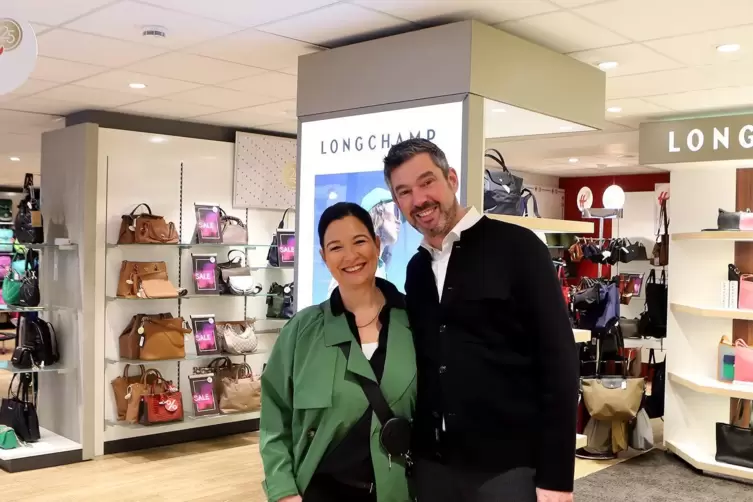 Susi und Ralph Leibbrand in ihrem Gesch&auml;ft.