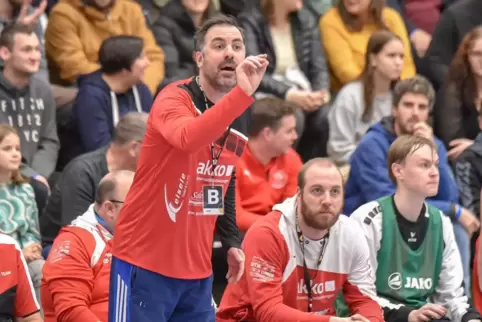Mindestens eine weitere Saison Trainer in Offenbach: Tobias Job. 
