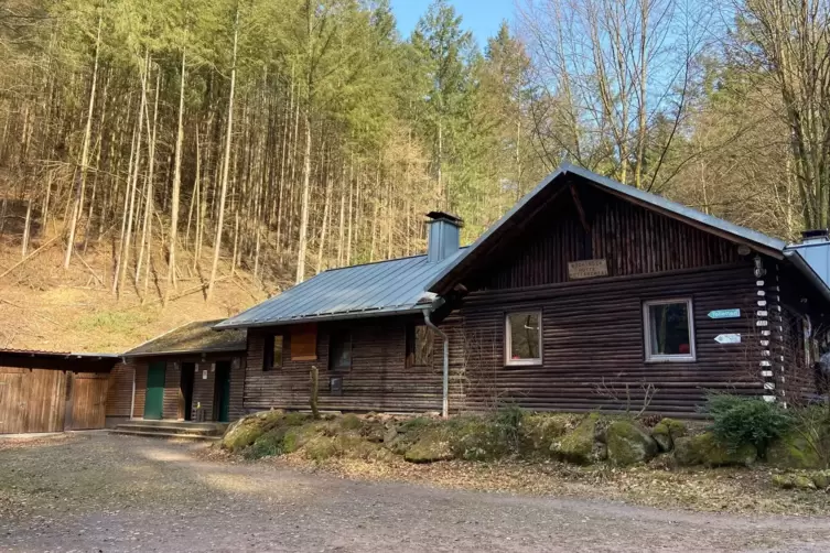 Die Böchinger Hütte bei Eußerthal ist in der Regel sonntags geöffnet. 