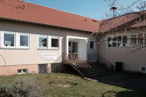 Die Grundschule in Contwig steht seit längerer Zeit leer. 