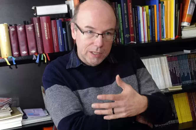 Es dürfte schwer werden, bei einer Ausschreibung der Stelle einen Nachfolger für den Leitenden Pfarrer Stefan Mühl zu finden. Es dürfte schwer werden, bei einer Ausschreibung der Stelle einen Nachfolger für den Leitenden Pfarrer Stefan Mühl zu finden.