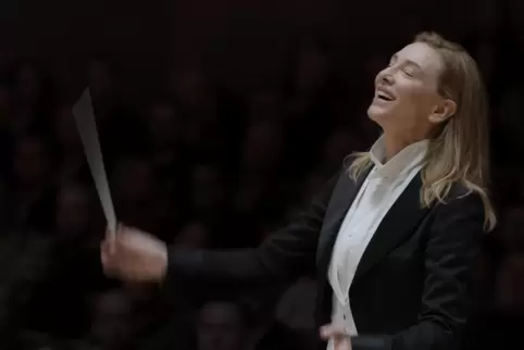 Cate Blanchett spielt in „Tár“ die Dirigentin eines großen Berliner Orchesters. 